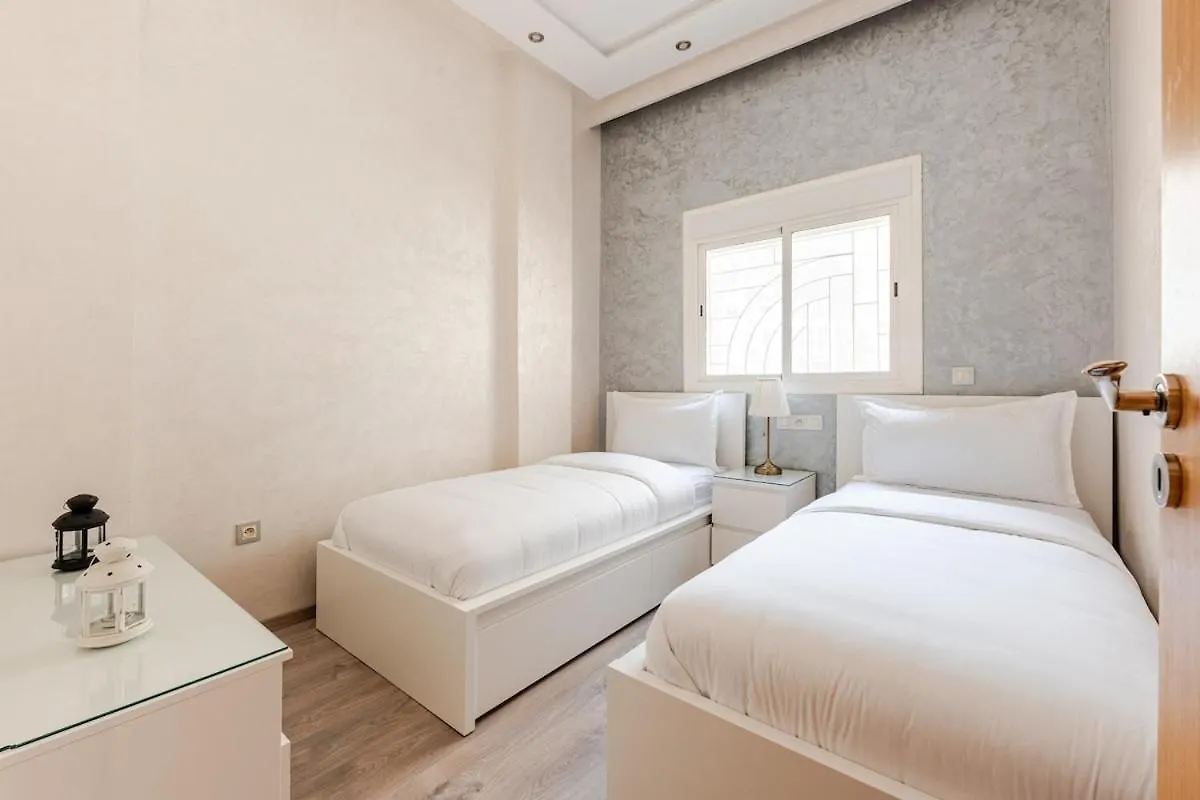 Residence Calme Proche Medina Et Koutoubia マラケシュ アパート